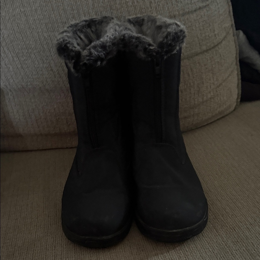 Athletech Black Winter Boots with Faux Fur Lining